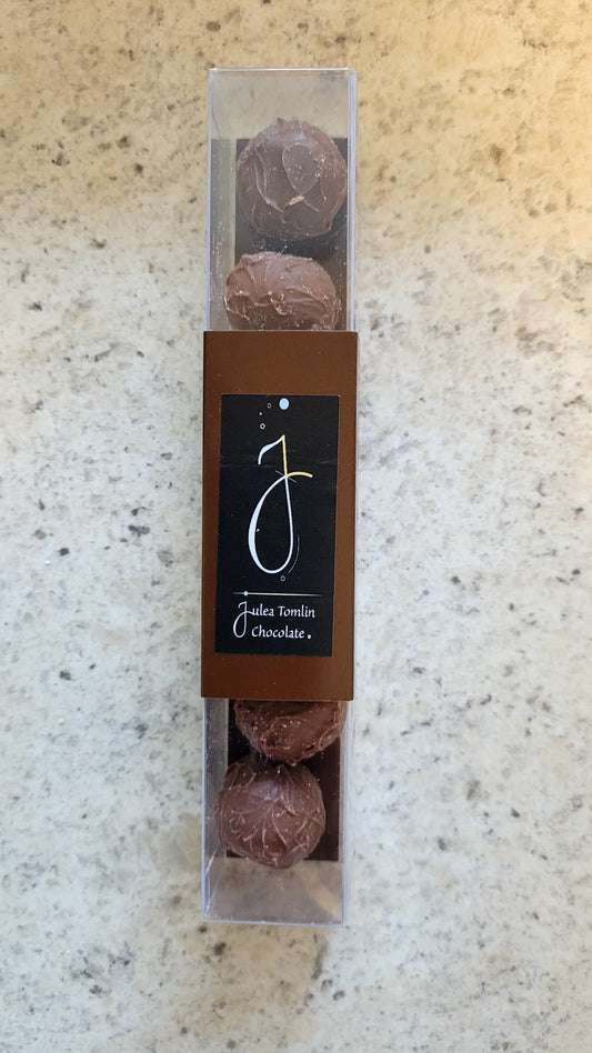 Spiced Truffles -Cardamom Cream